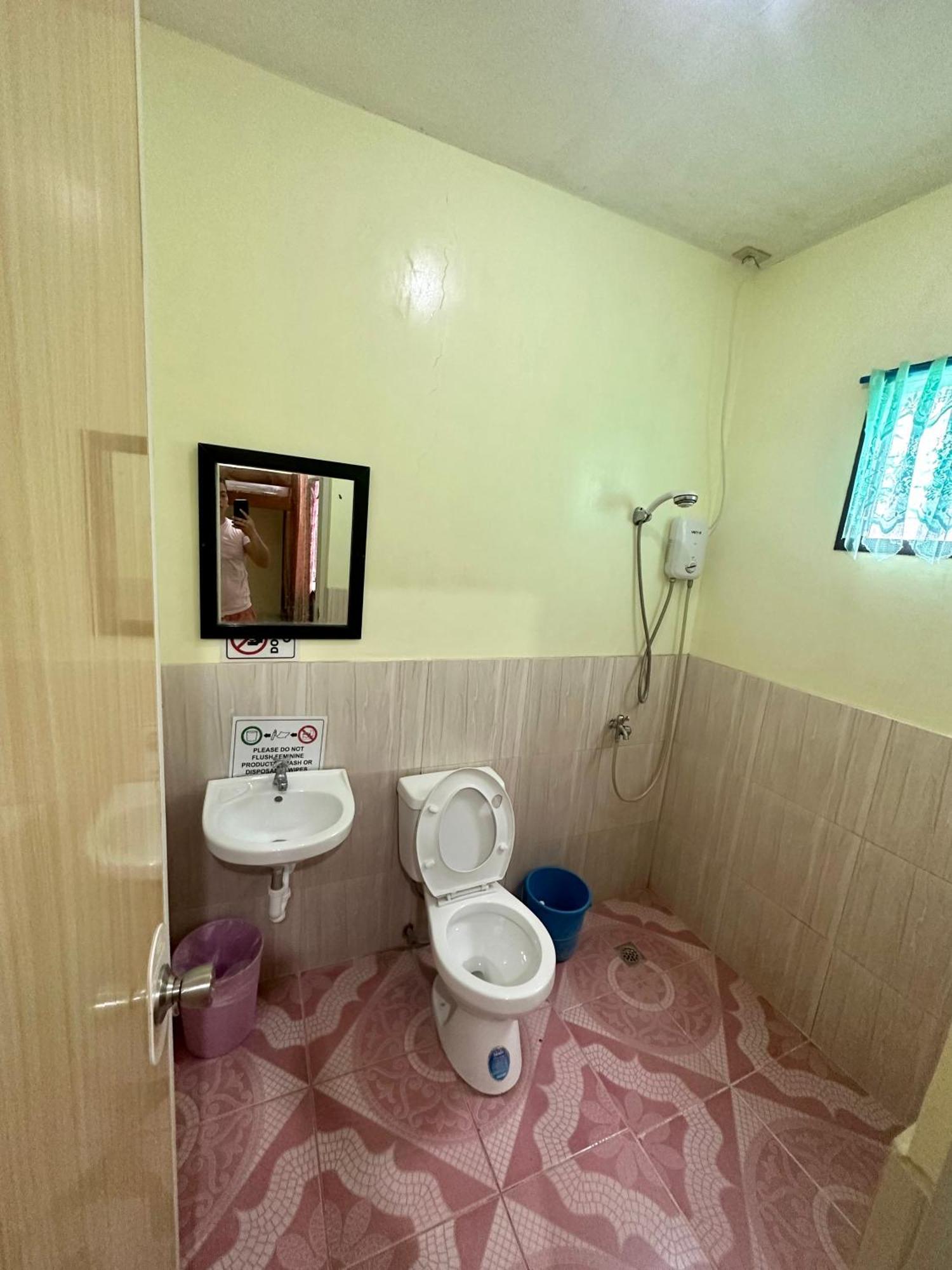 Edgar'S Guest House 莫阿尔博阿 外观 照片